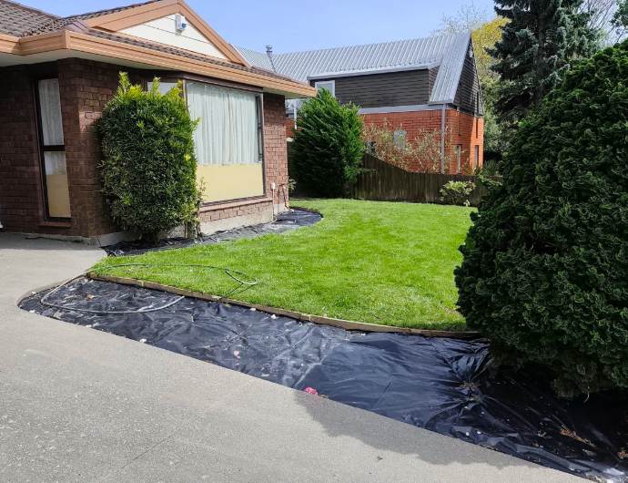 Best Landscape Fabric Letting Water in Soil