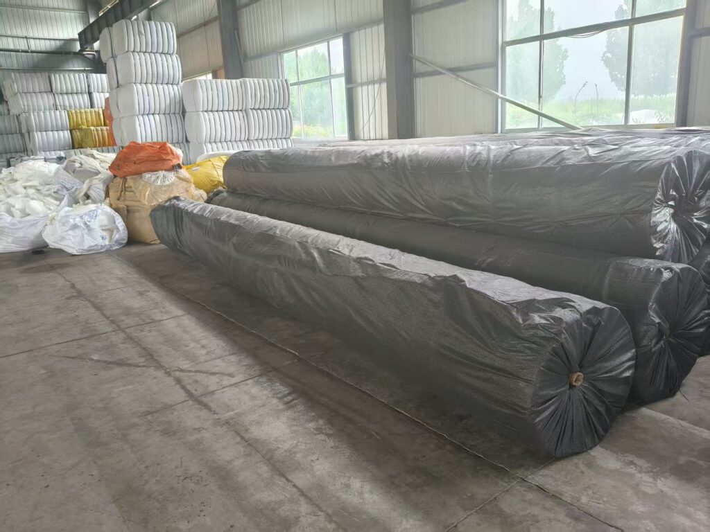 What are the types of geotextiles?